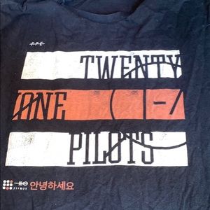 Twenty one pilots t shirt
